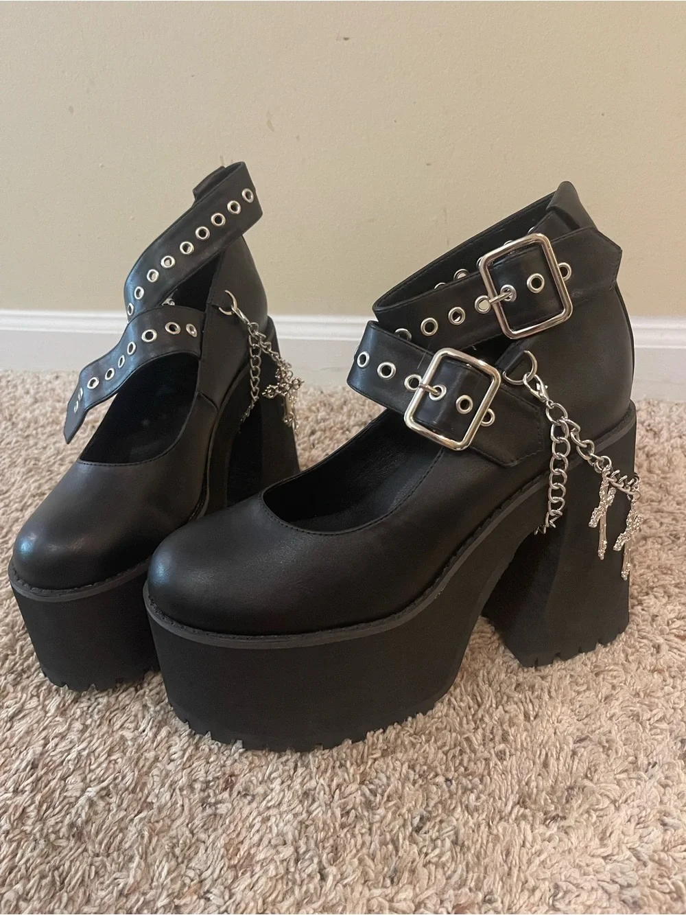 Dolls Kill Widow “Damned if I do” platform Mary Janes. Sz 9 NWT